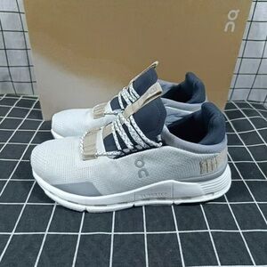 On Running CloudNova white sand